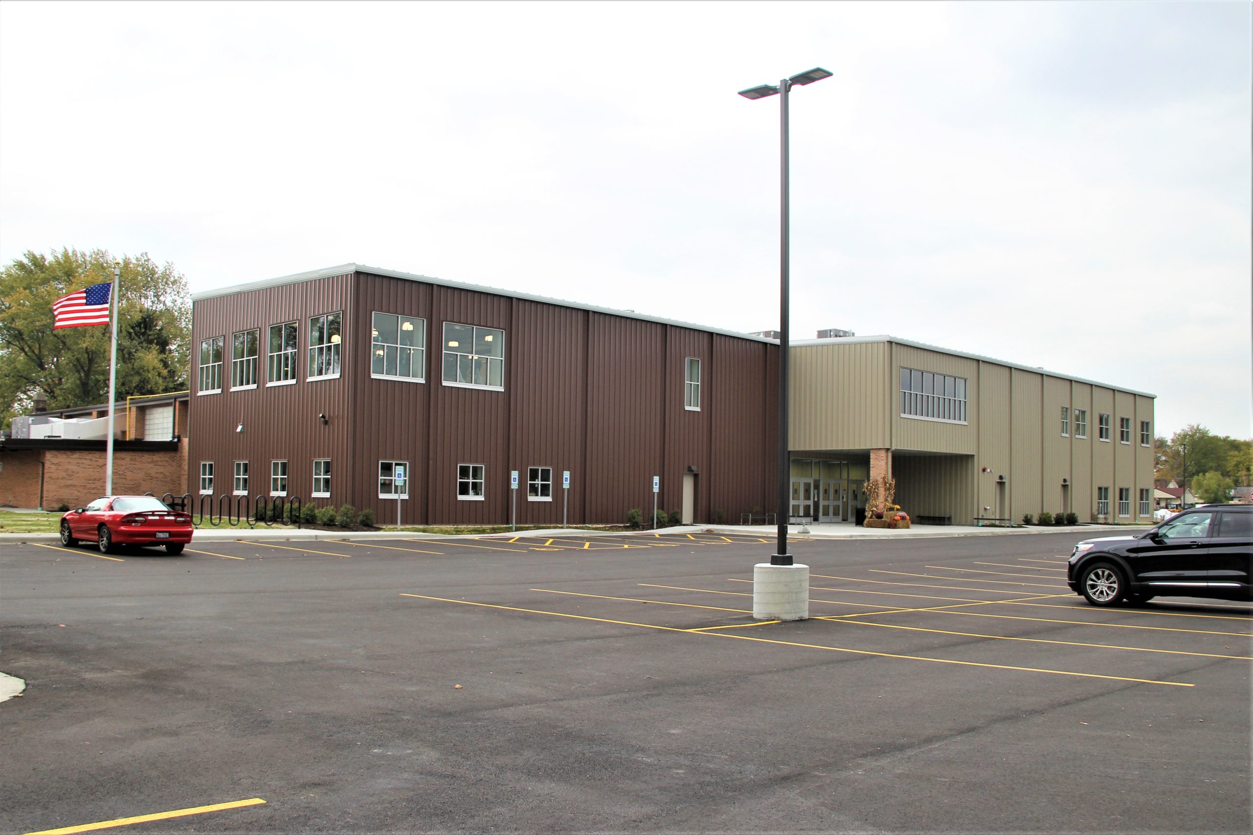 Midlothian Park District Recreation Center - Henry Bros. Co.